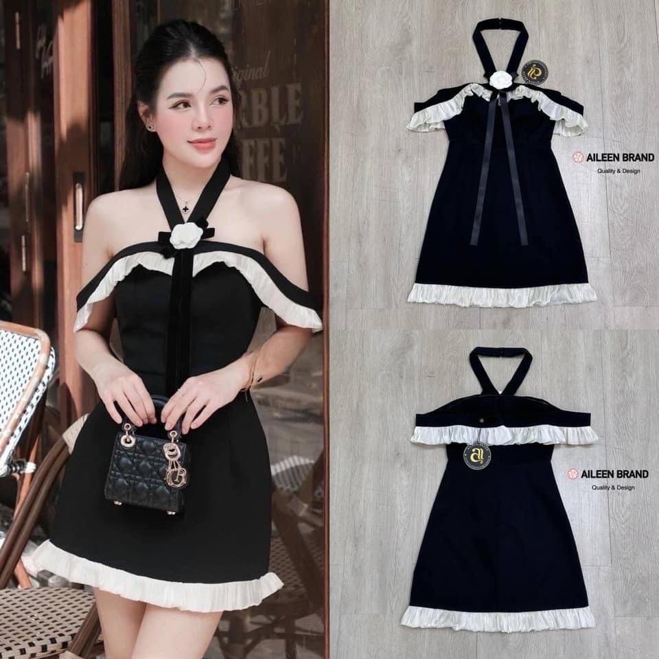 มินิเดรสสีดำดีไซน์เกาะอกแต่งสายและ ระบายสีขาวปาดไหล่ เพิ่มความเก๋ด้วยการแต่ง สายคล้องคอกระดุมหลัง มีอะไหล่ดอกไม้ริบบิ้น ยาวให้อีกเส้น ถอดแกะได้ ใส่สบาย : สินค้าคุณภาพ (พร้อมส่ง)