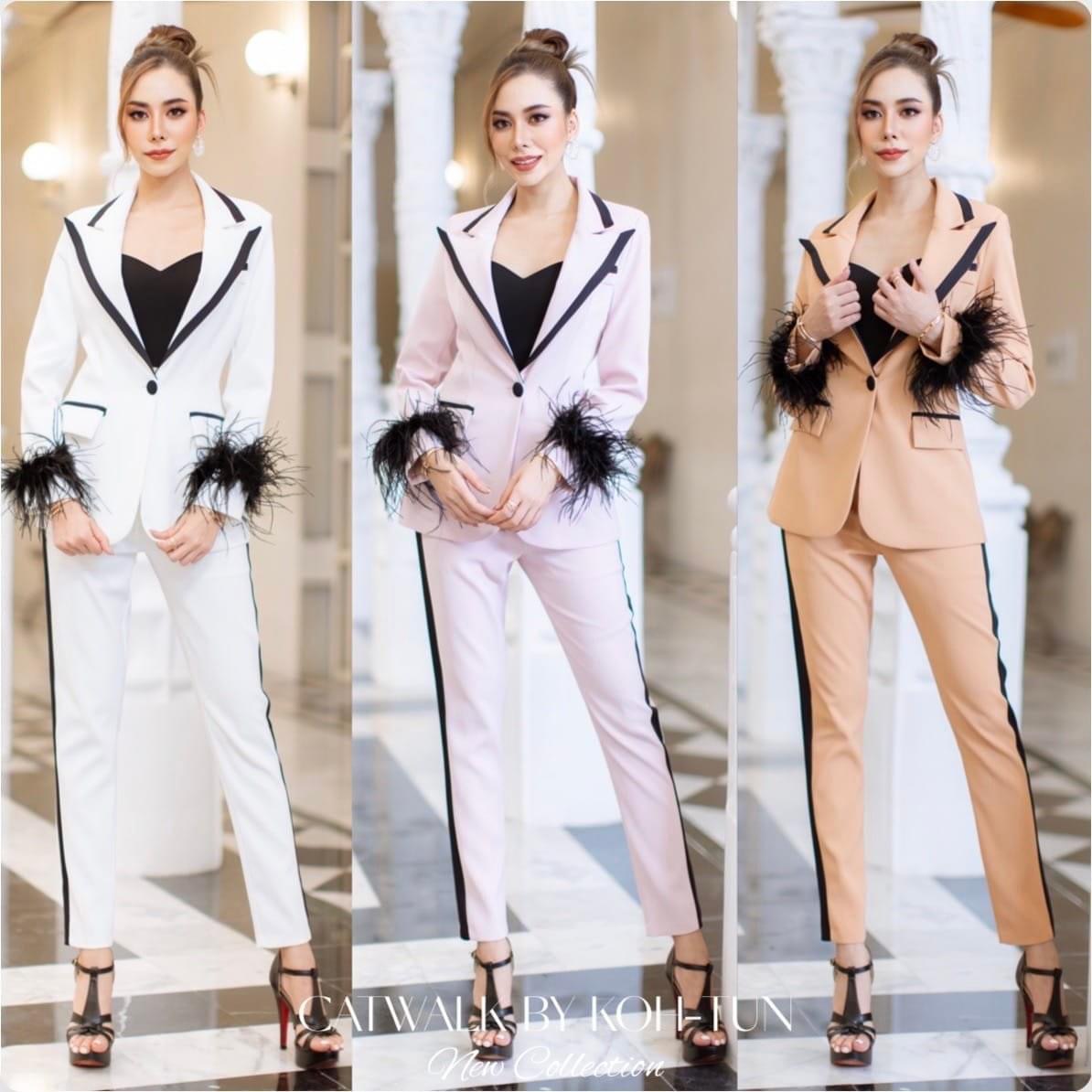 เซตBLAZERทูโทนแต่งขนนกแขน (ถอนได้)เนื้อผ้าเกรดเอ เนื้อนุ่มทิ้งตัว ตัวBLAZERเป็นทรงเข้ารูป แต่งขอบปกและขอบกระเป๋า คู่กับกางเกงเอวสูงขายาว ทรงขากระบอกเล็ก สินค้าคุณภาพ (พร้อมส่ง)