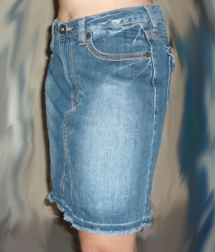 กระโปรงยีนส์เรียบเก๋ 29-36-17.5