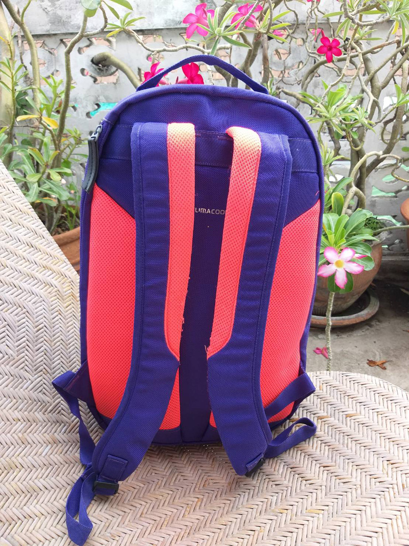 กระเป๋าเป้ adidas บุฟองน้ำหนา ใส่โน๊ตบุ๊คโดยเฉพาะ