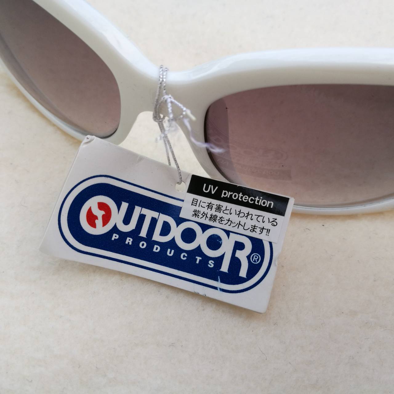 แว่นกันแดด OUTDOOR ใหม่ป้ายห้อย พร้อมกล่อง