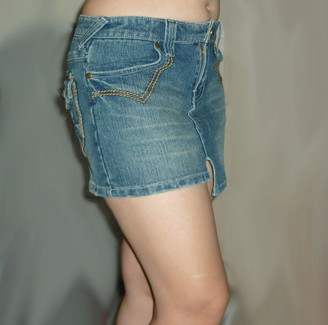 กระโปรงยีนส์สุดเก๋ ชายเหลื่อม น่าใส่ค่ะ 29.5-34-12