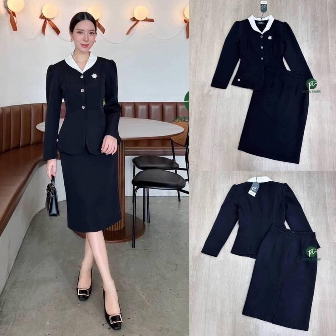Set 2 ชิ้นสีดำ เสื้อตัวยาวสไตล์สูทคอปกสีขาว แขนยาวเย็บจับจีบยกช่วงบ่า มีกระดุมด้านหน้าใช้งานได้จริง ชายเสื้อตัดขอบโค้ง มาพร้อมกับกระโปรงยาวทรงสอบ สินค้าคุณภาพ (พร้อมส่ง)
