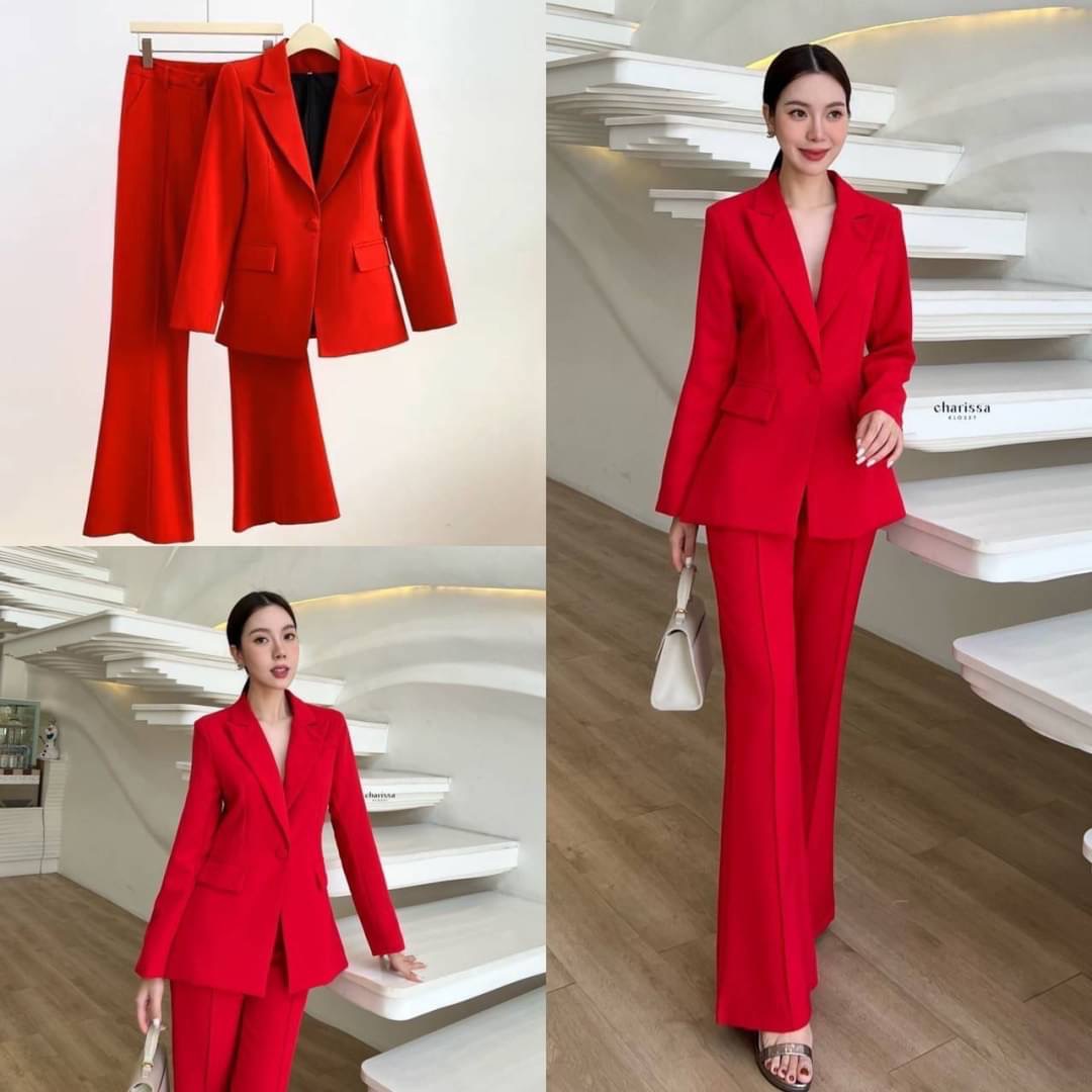 setsuit เสื้อ+กางเกง เป็นอีกรุ่นที่แนะนำมาก ใส่ออกมาดูผอม สมาร์ทผู้ดีสุด รุ่นนี้ใช้ผ้าทอพิเศษ ไม่ยับง่าย Texture สินค้าคุณภาพ (พร้อมส่ง)