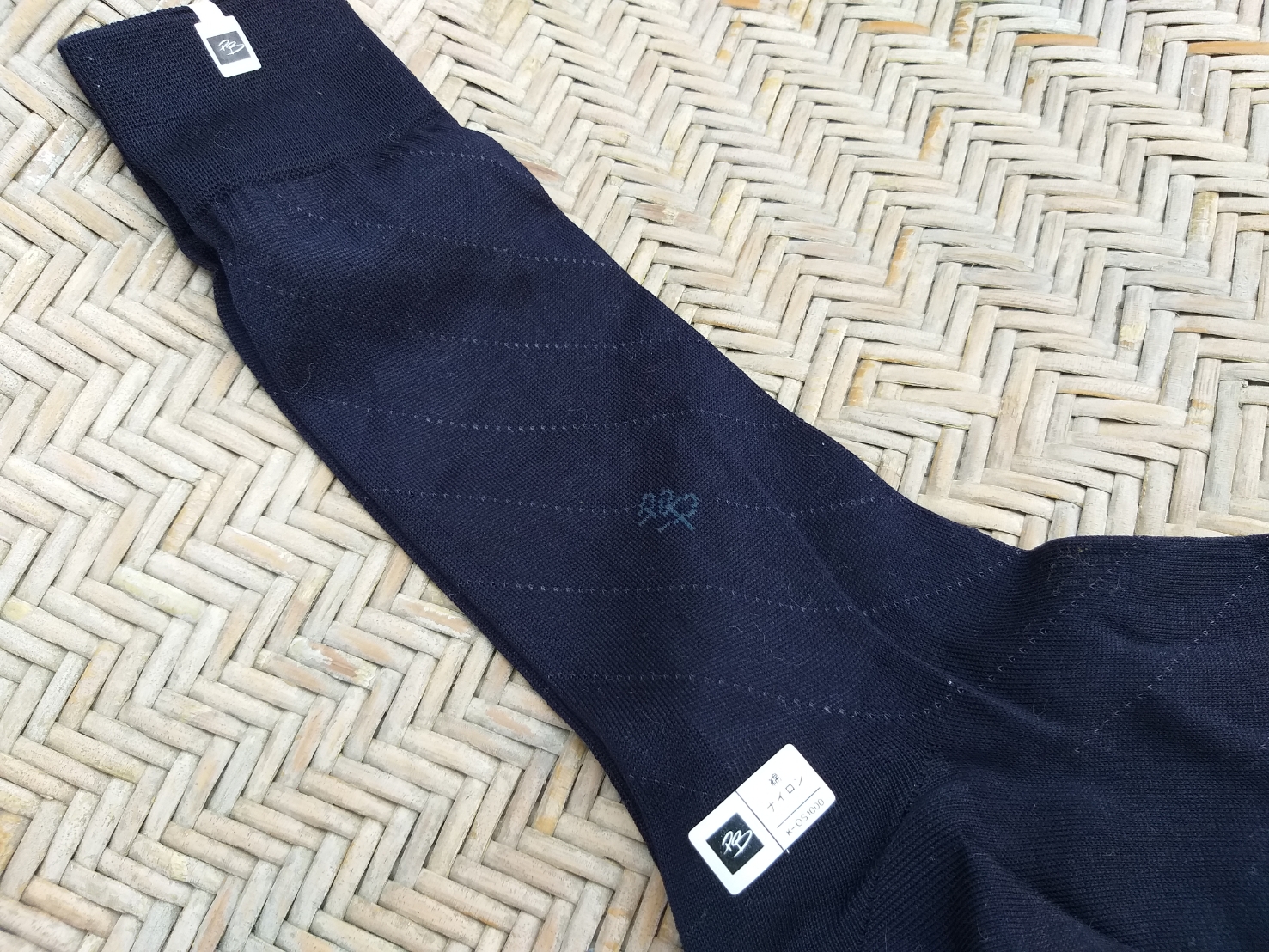 ถุงเท้าชาย Pierre Balmain มี 2 แบบ