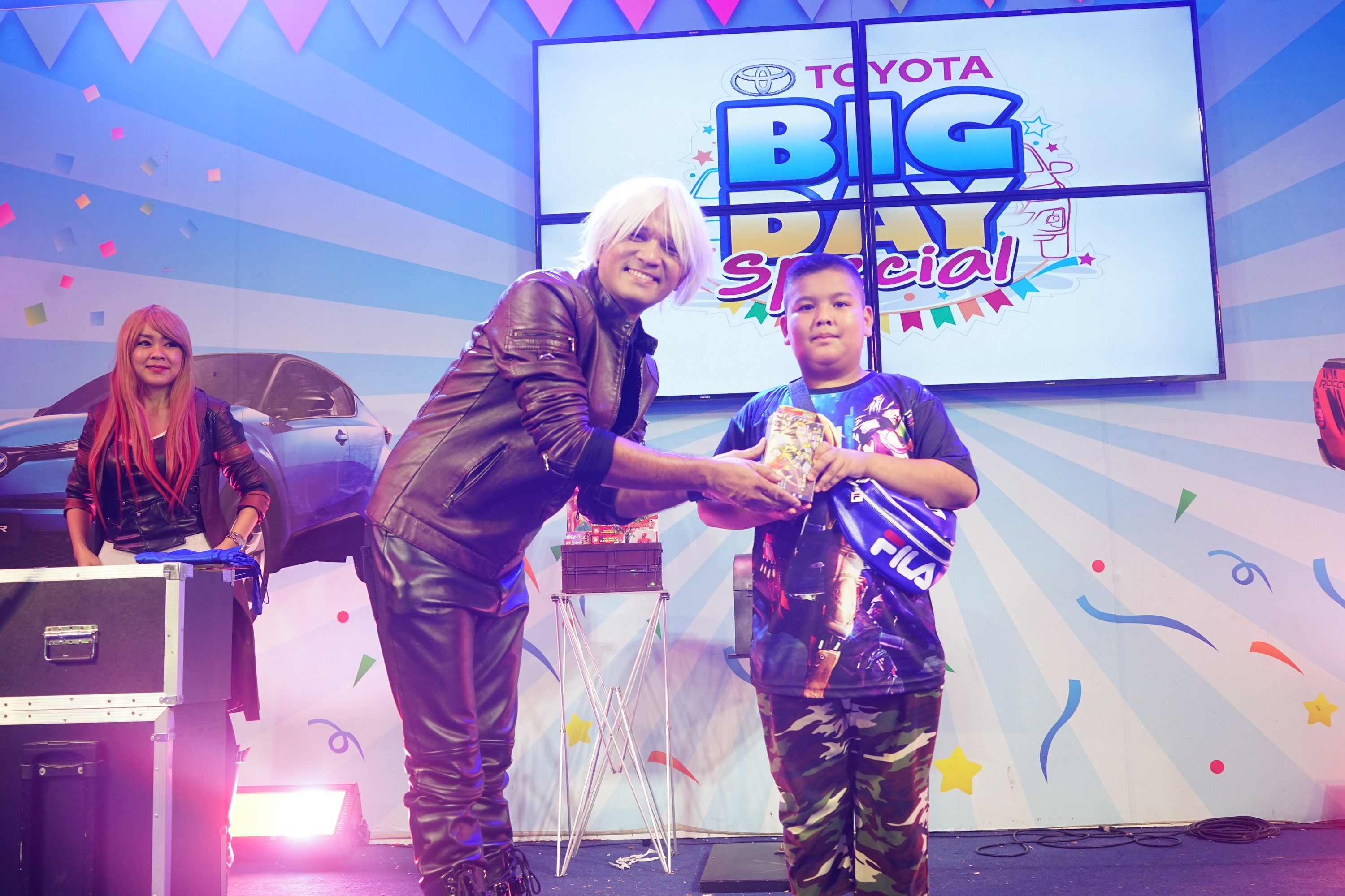 มายากล นักมายากล การแสดง โชว์ Magic Show "งาน TOYOTA BIG DAY" 09/03/2562