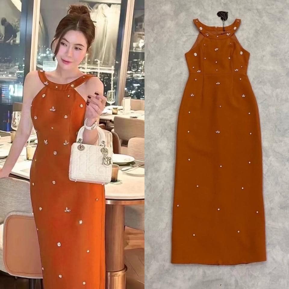 เดรสคล้องคอตัวยาวทรงสอบ ปักเพชร ใส่สบาย สินค้าคุณภาพ (พร้อมส่ง)
