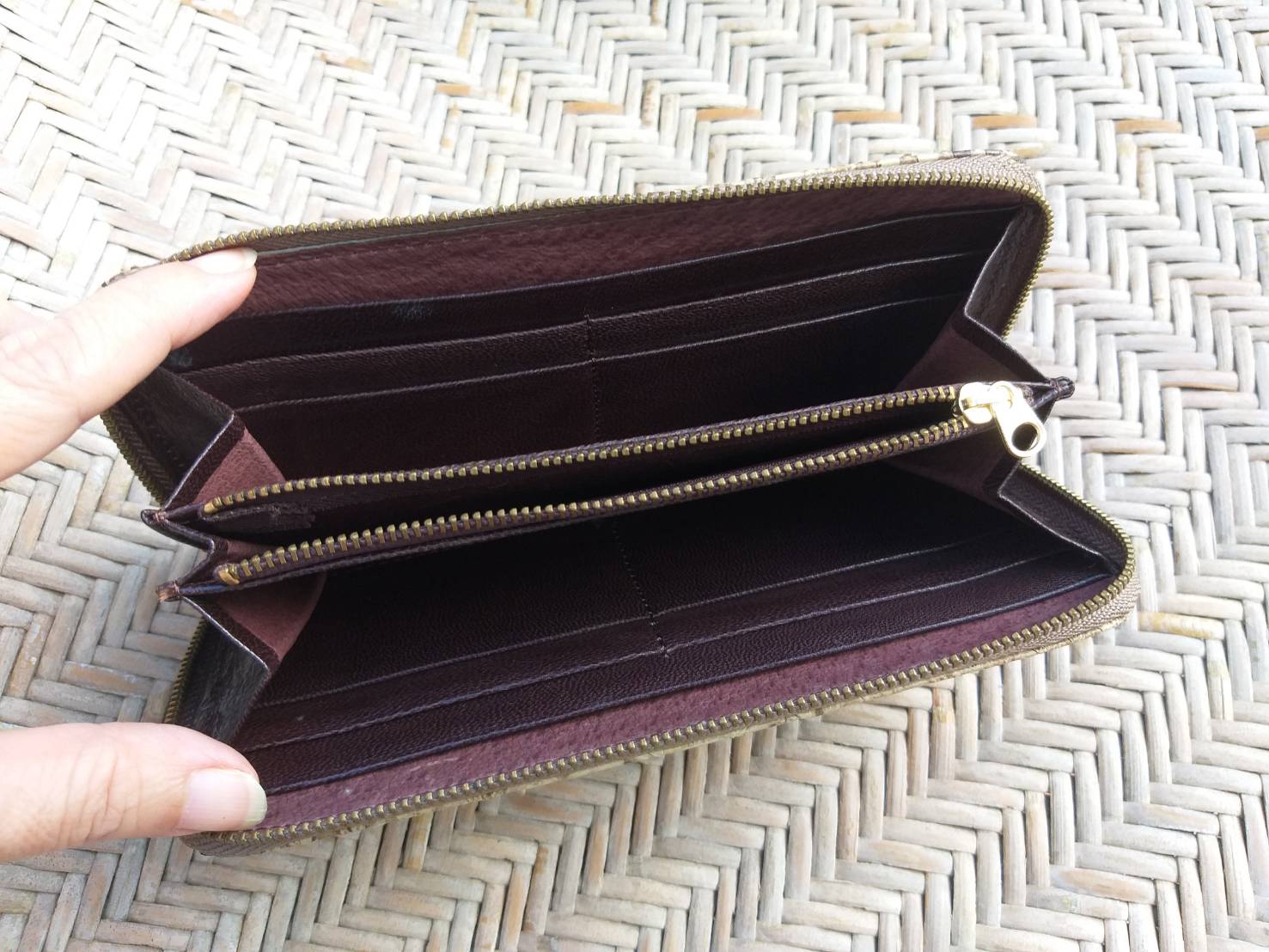 กระเป๋าสตางค์ หนังงูแท้ หนังแท้ทั้งใบ (ของใหม่)