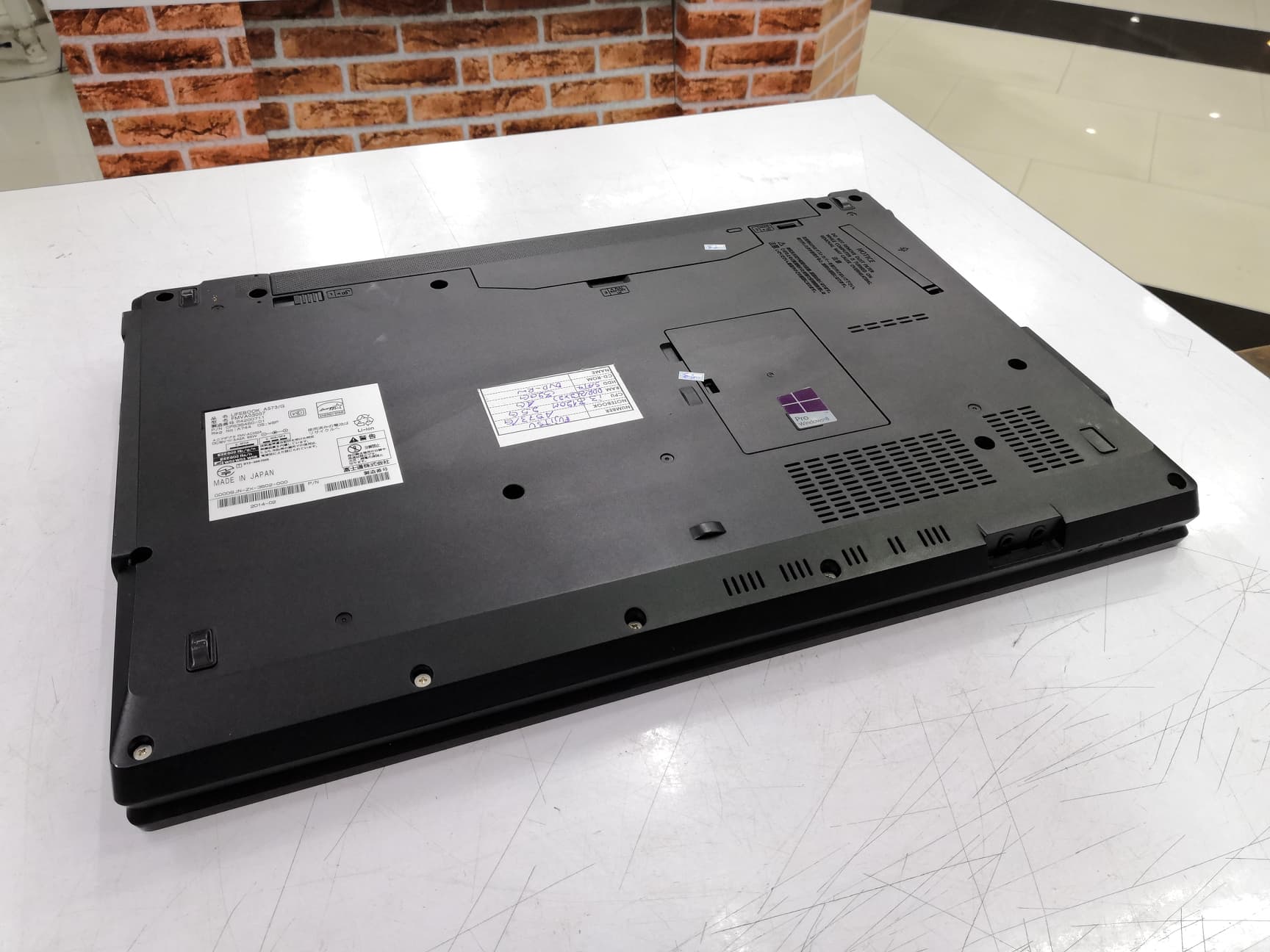 Notebook Fujitsu LifeBook ราคา 4,900 บาท หน้าจอ 15.6 นิ้ว