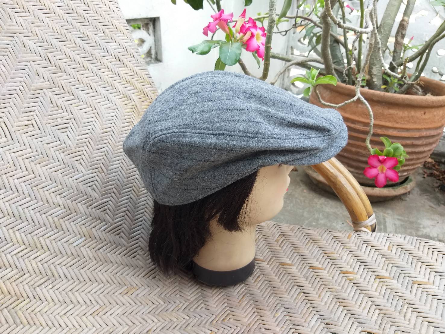 หมวกติงลี่ หมวกแฟลตแค็ป สวยมากใบนี้ (ของใหม่)