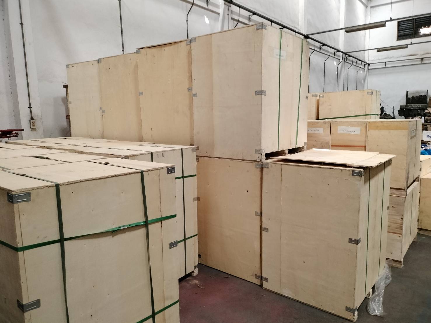 เครื่องตีป่น เครื่องบด พร้อมมอเตอร์ 3 แรงขดลวดทองแดง ติดตั้งเบรกเกอร์ ฟรีตะแกรงบด3ขนาด พร้อมส่ง มีหน้าร้าน รับประกัน1ปี