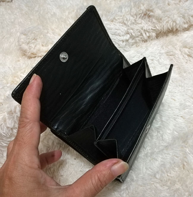 กระเป๋าสตางค์หนังแท้ น่ารักมาก ช่องเยอะะะะ