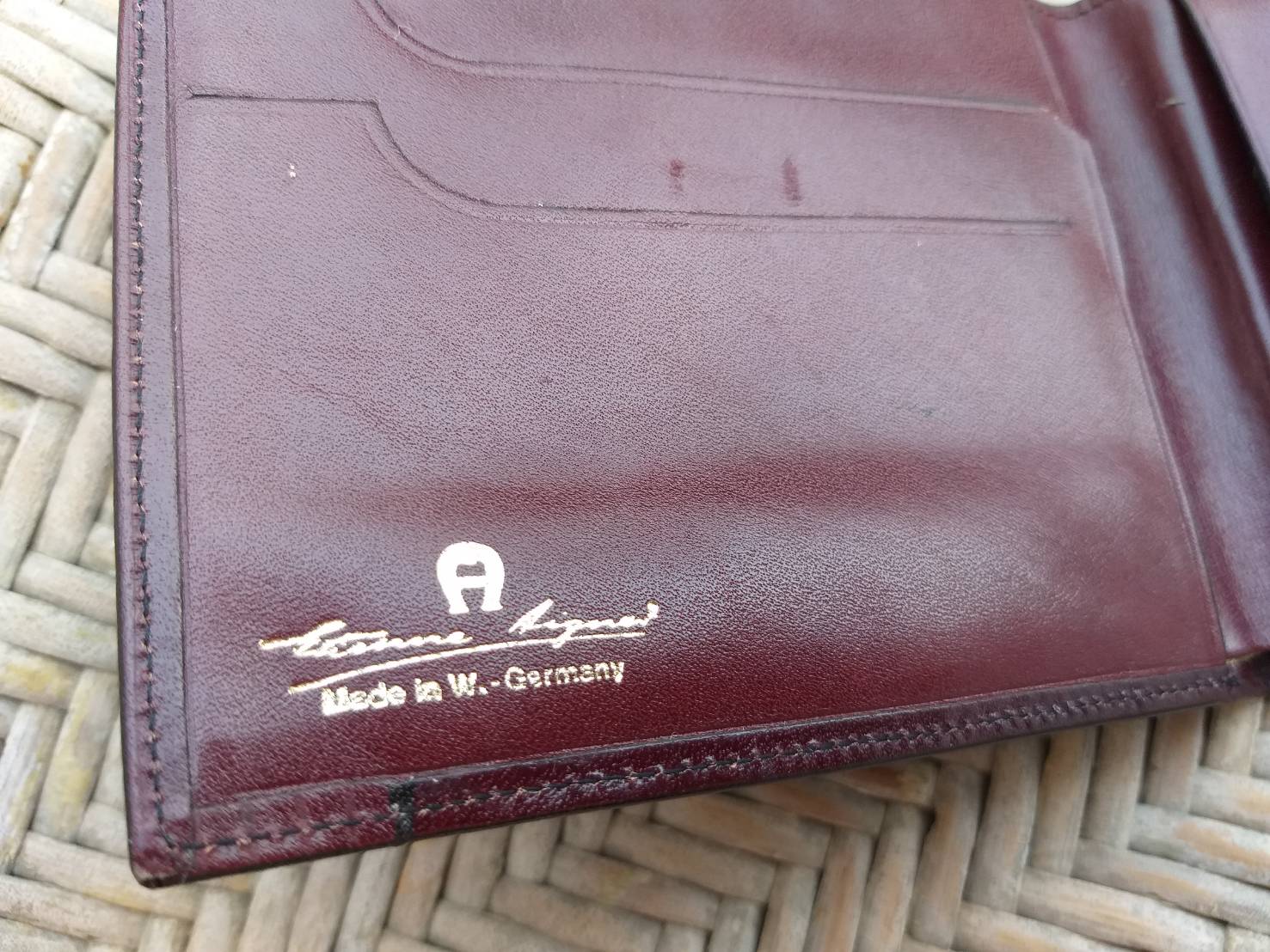 กระเป๋าสตางค์หนังแท้ Made in Germany (ของใหม่)