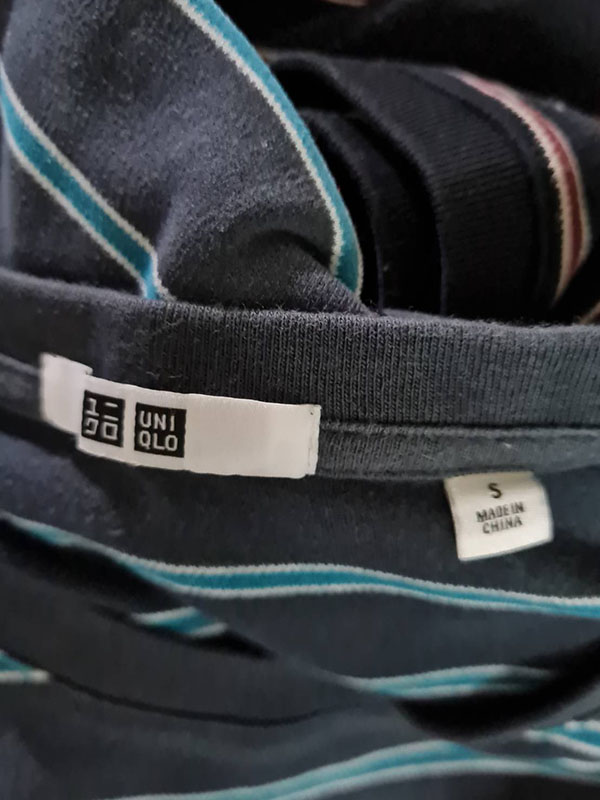 เสื้อแขนยาวชาย Uniqlo ไซด์ S มี 2 สี ผ้าดีมาก