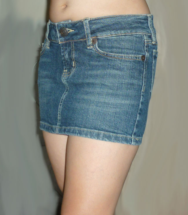 กระโปรงยีนส์ฟอก สวยเรียบๆ จากญี่ปุ่น 30-32-10.5