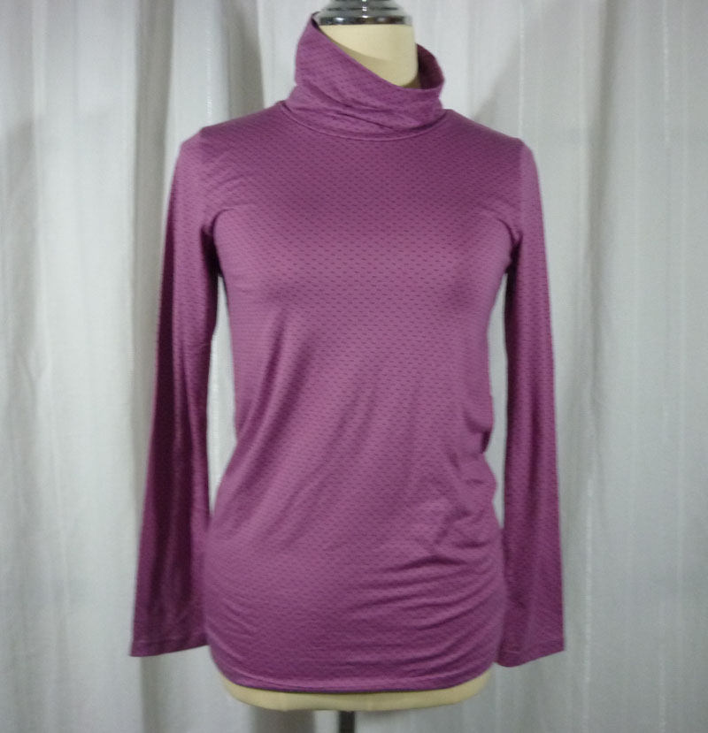 เสื้อฮีทเทคหญิง Uniqlo Heattech Sz S-M
