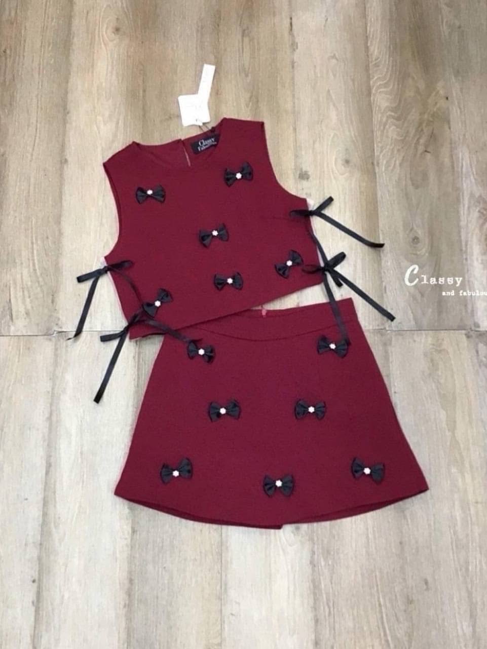 Set เสื้อ+กระโปรงกางเกงตกแต่งโบว์ทั้งชุด งานสวยเก๋มากๆค่ะ ใส่สบาย : สินค้าคุณภาพ (พร้อมส่ง)