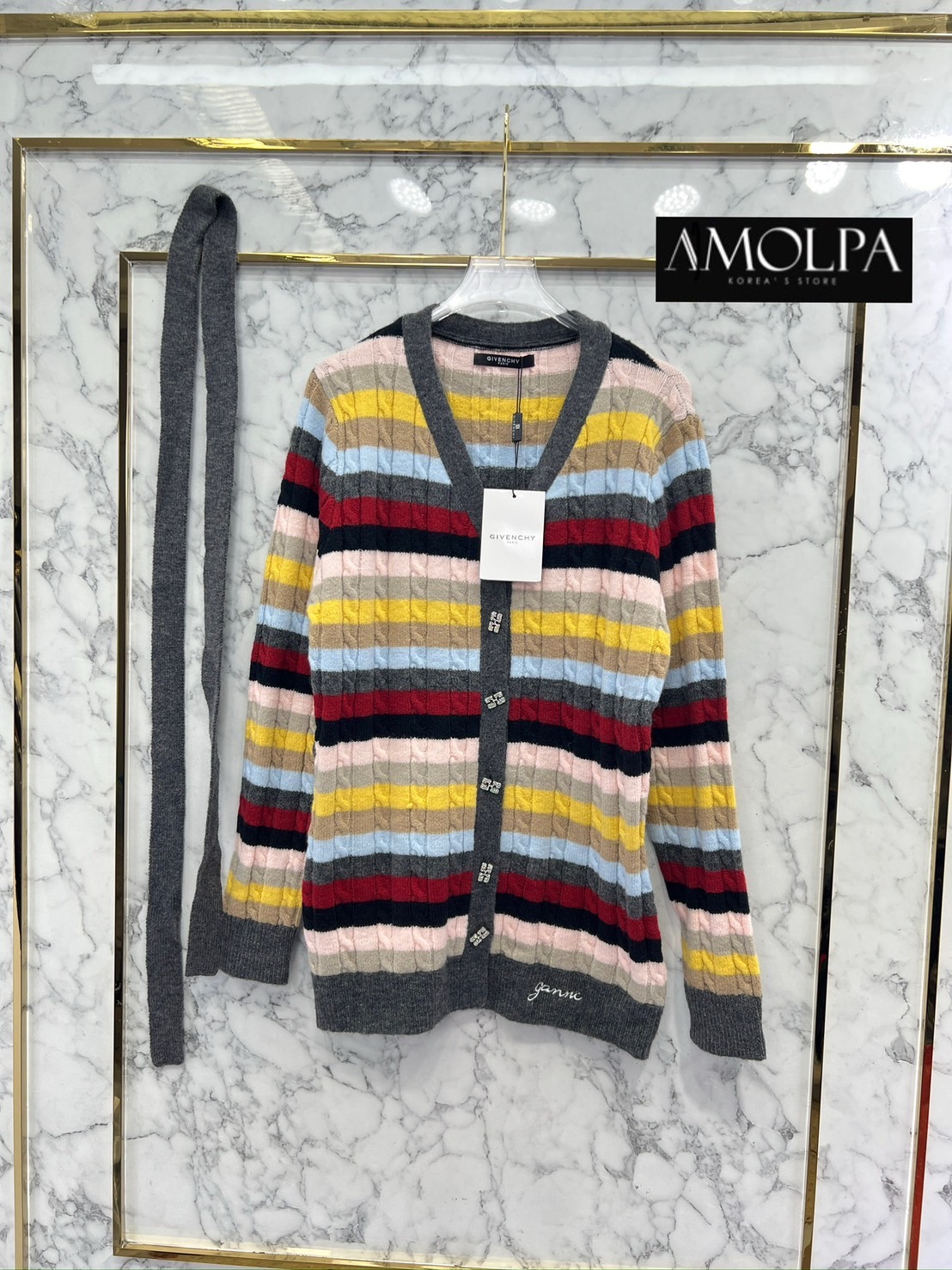 เสื้อไหมพรมคาดิแกน เกรดไฮเอนหนานุ่ม GIVENCHY KNIT เนื้อผ้าดีม๊าก ผ้าใส่สบายมาก ห้ามพลาด ใส่สบายสุดๆ ใส่สบาย : สินค้าคุณภาพ (พร้อมส่ง)