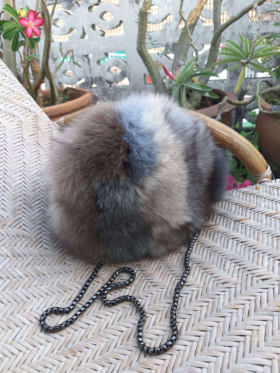 กระเป๋า Fur Fox แท้ อลังการสุดนุ่ม งามที่สุด (ของใหม่)