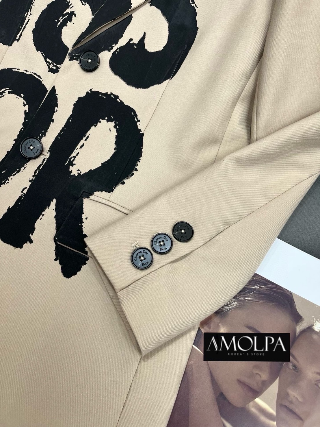 BLAZER CD Colletion 2024SS ผ้าดีมาก มีน้ำหนักสุดๆ เย็นมากๆ สวยสุดๆ : สินค้าคุณภาพ (พร้อมส่ง)