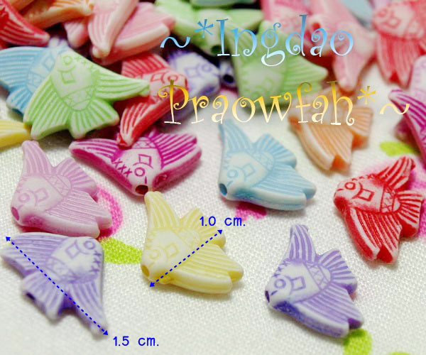 4014mt ลูกปัดอะครีลิกปลาเทวดา กว้าง 1 ซม. x ยาว 1.5 ซม. คละสี (10 กรัม 35 ชิ้น)