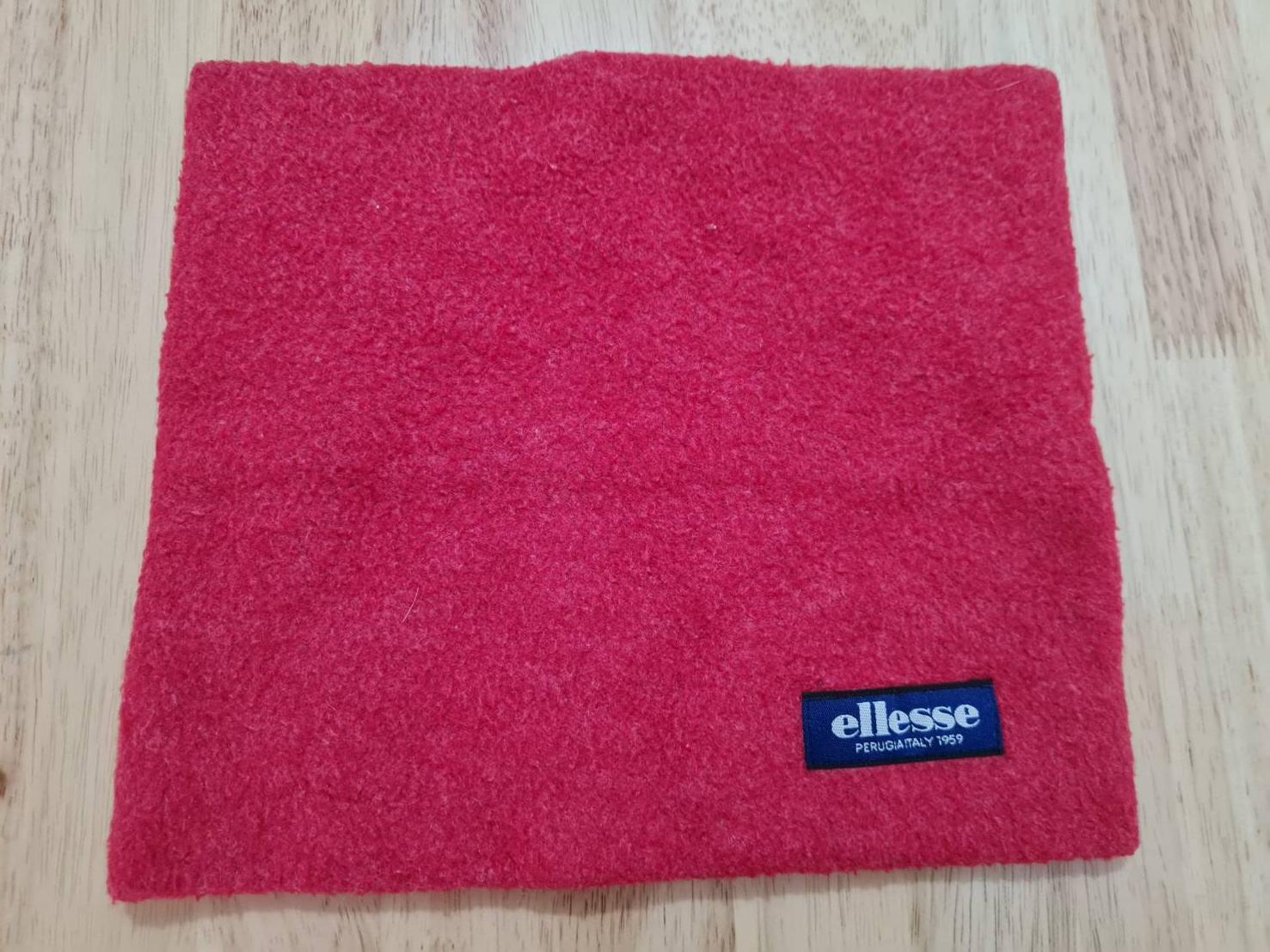 ปลอกคอกันหนาว ellesse Neck Warmer