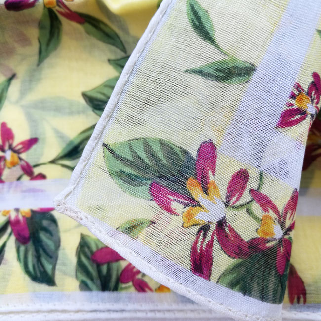 ผ้าเช็ดหน้า renoma ดอกไม้สวย