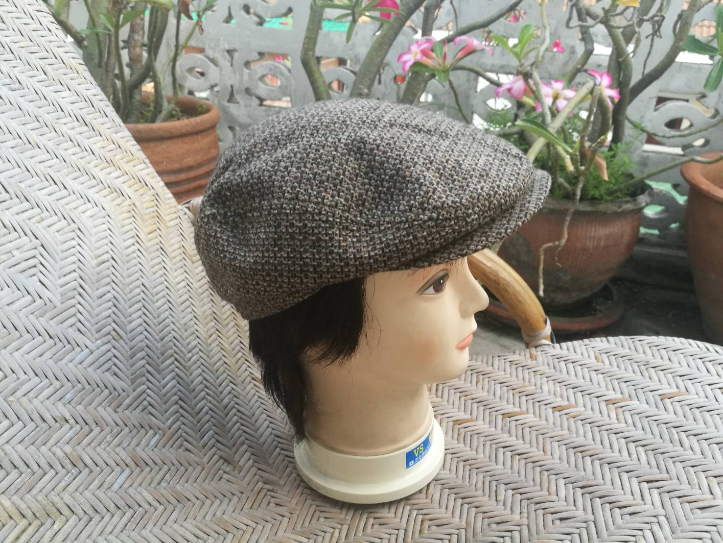 หมวกติงลี่ ผ้าทอ ผ้าหมวกสวยน่าใส่ (ของใหม่)