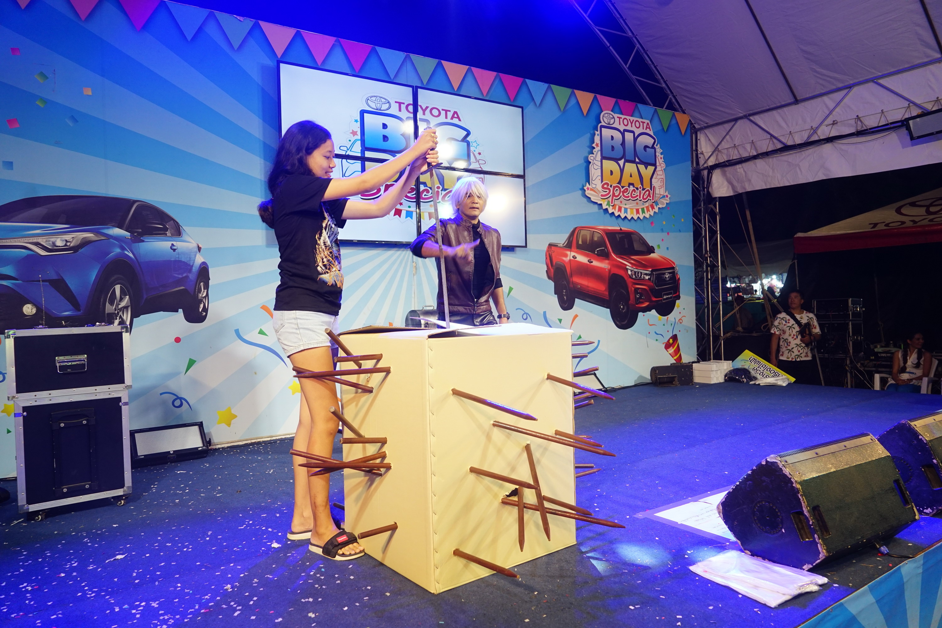 มายากล นักมายากล การแสดง โชว์ Magic Show "งาน TOYOTA BIG DAY" 09/03/2562