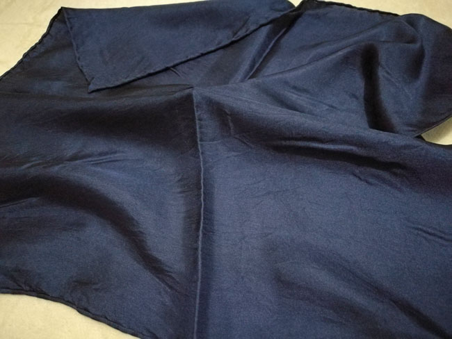 ผ้า 100% silk สีกรมท่า