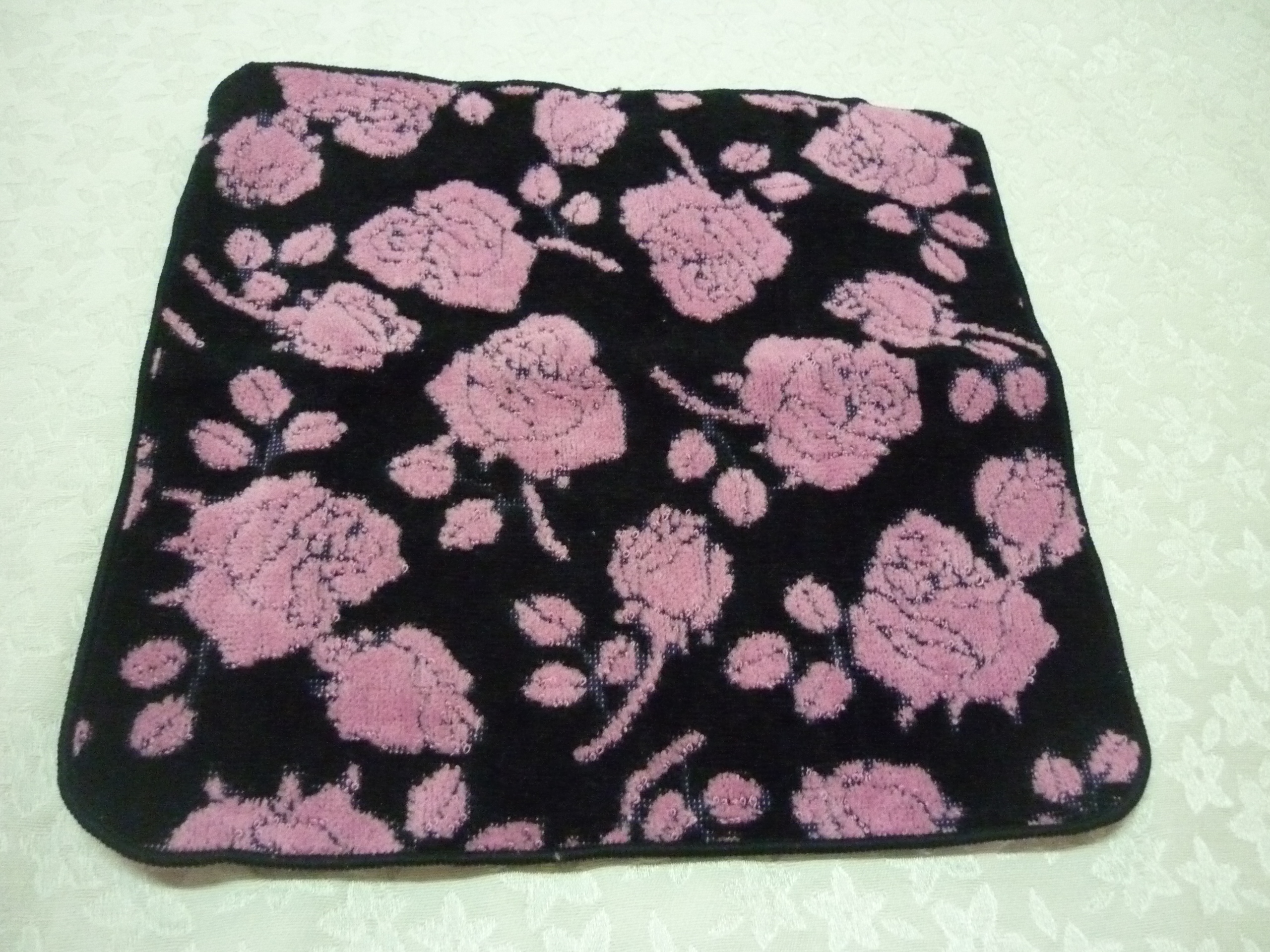 ผ้าขนหนูเช็ดหน้า 100% cotton ลายดอกกุหลาบ