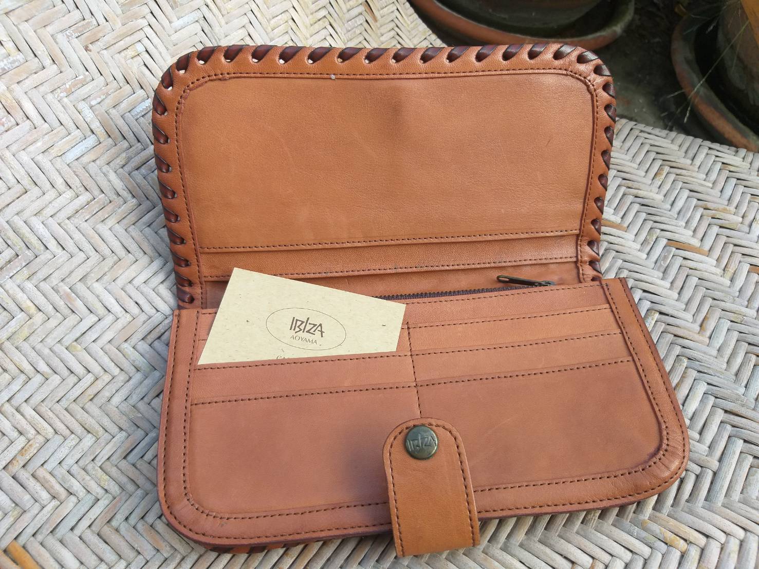 กระเป๋าสตางค์ IBIZA หนังแท้ สวยมาก (ของใหม่)