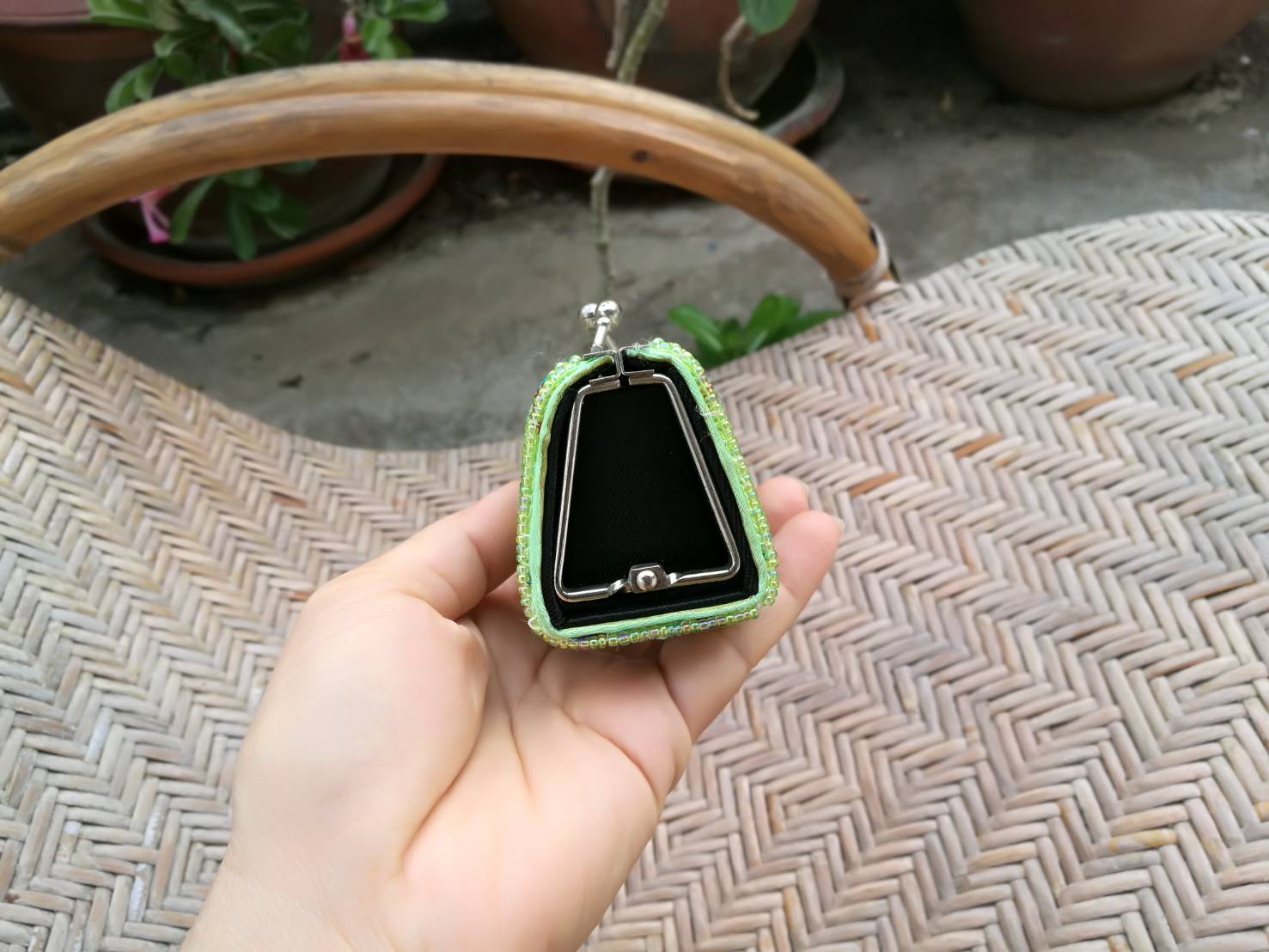 กระเป๋าใส่เหรียญ ปักเลื่อม ปักลาย สวยมากกก (ของใหม่)