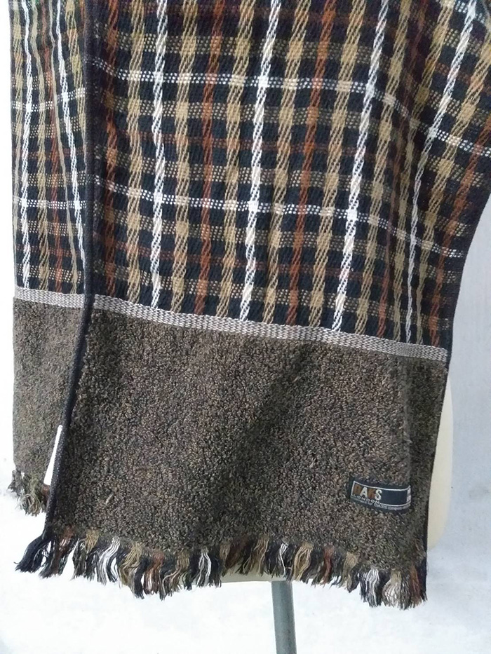 ผ้าพันคอ DAKS สวยมาก อุ่นมาก (ของใหม่)