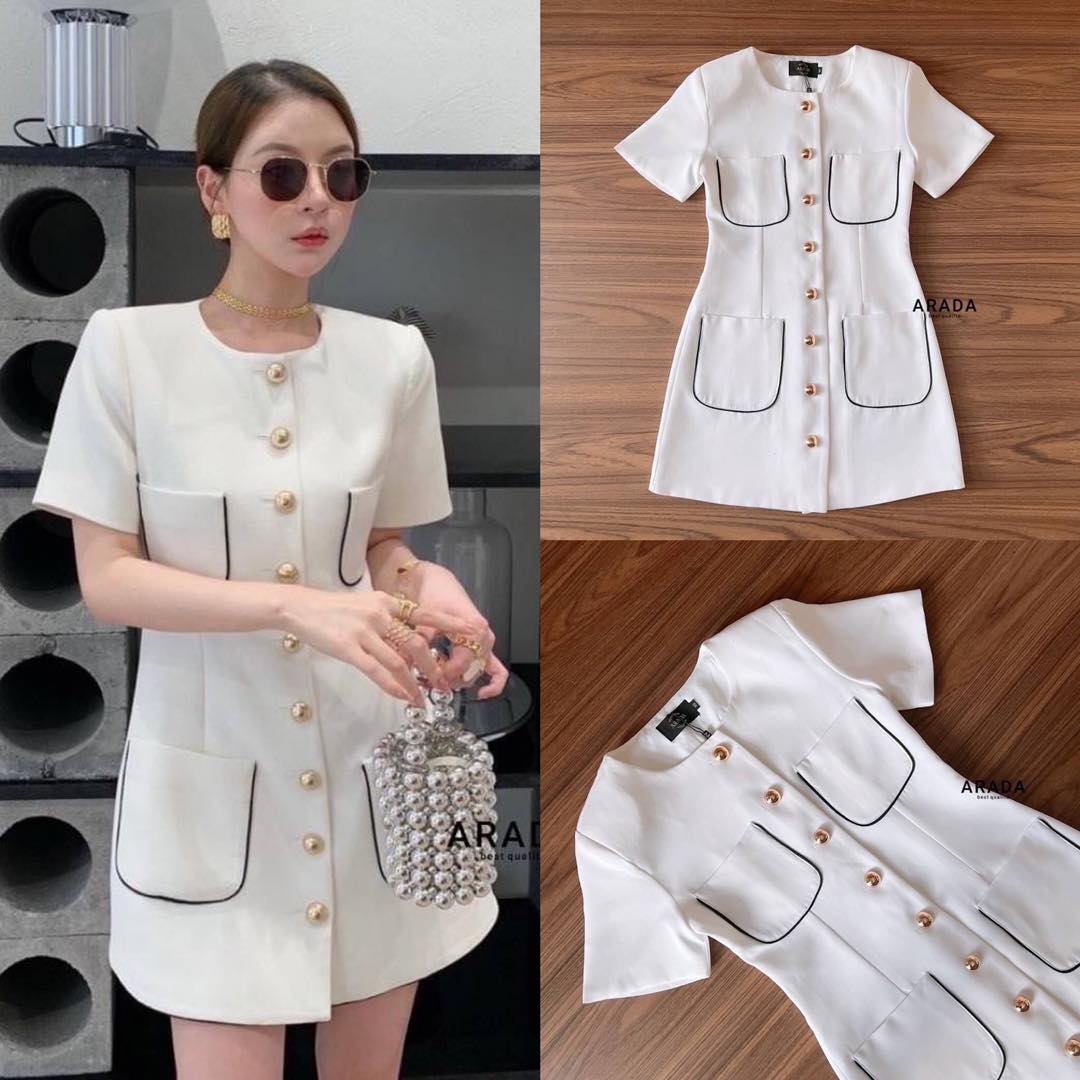 มินิเดรสสีขาว งานกระดุมหน้าสีทอง ทรงกลม สินค้าคุณภาพ (พร้อมส่ง)
