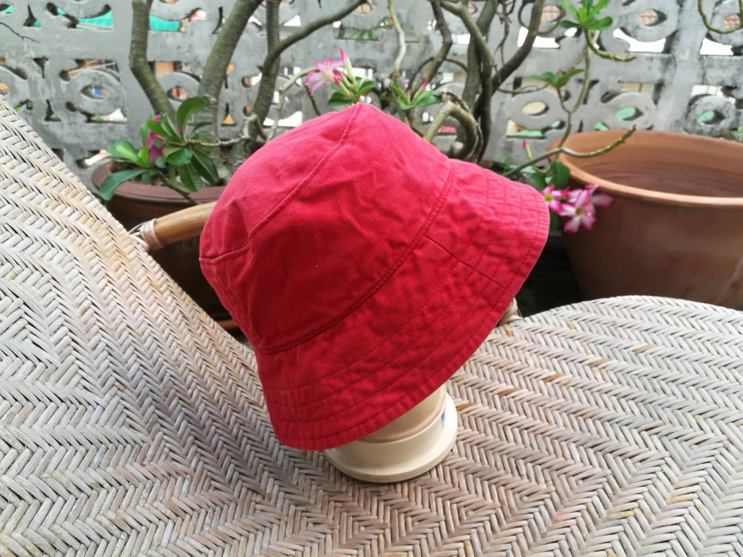 หมวกบักเก็ต POLO สีแดง แหล่มๆ สวยน่าใส่