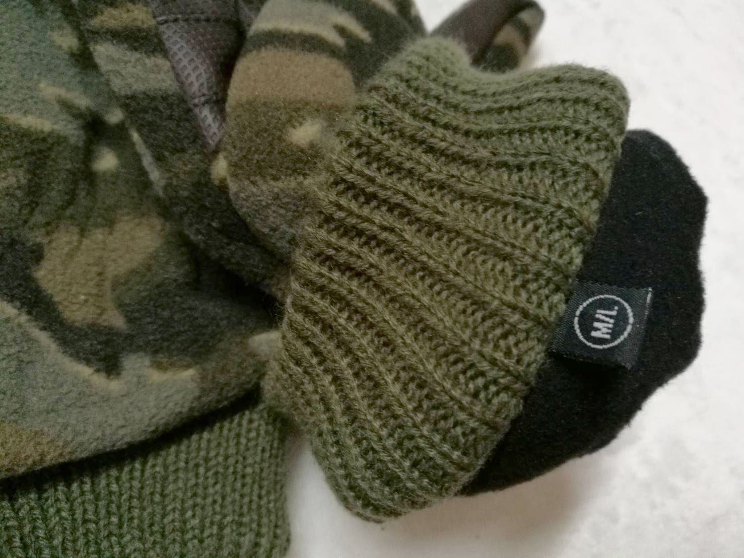 ถุงมือชายลายพราง ผ้าฟลีซหนาอุ่นมาก (ของใหม่)