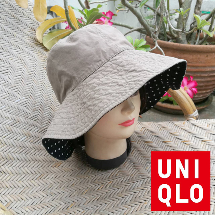 หมวกปีกกว้าง Uniqlo สีกากี สวยค่ะ ใส่ได้ 2 ด้าน