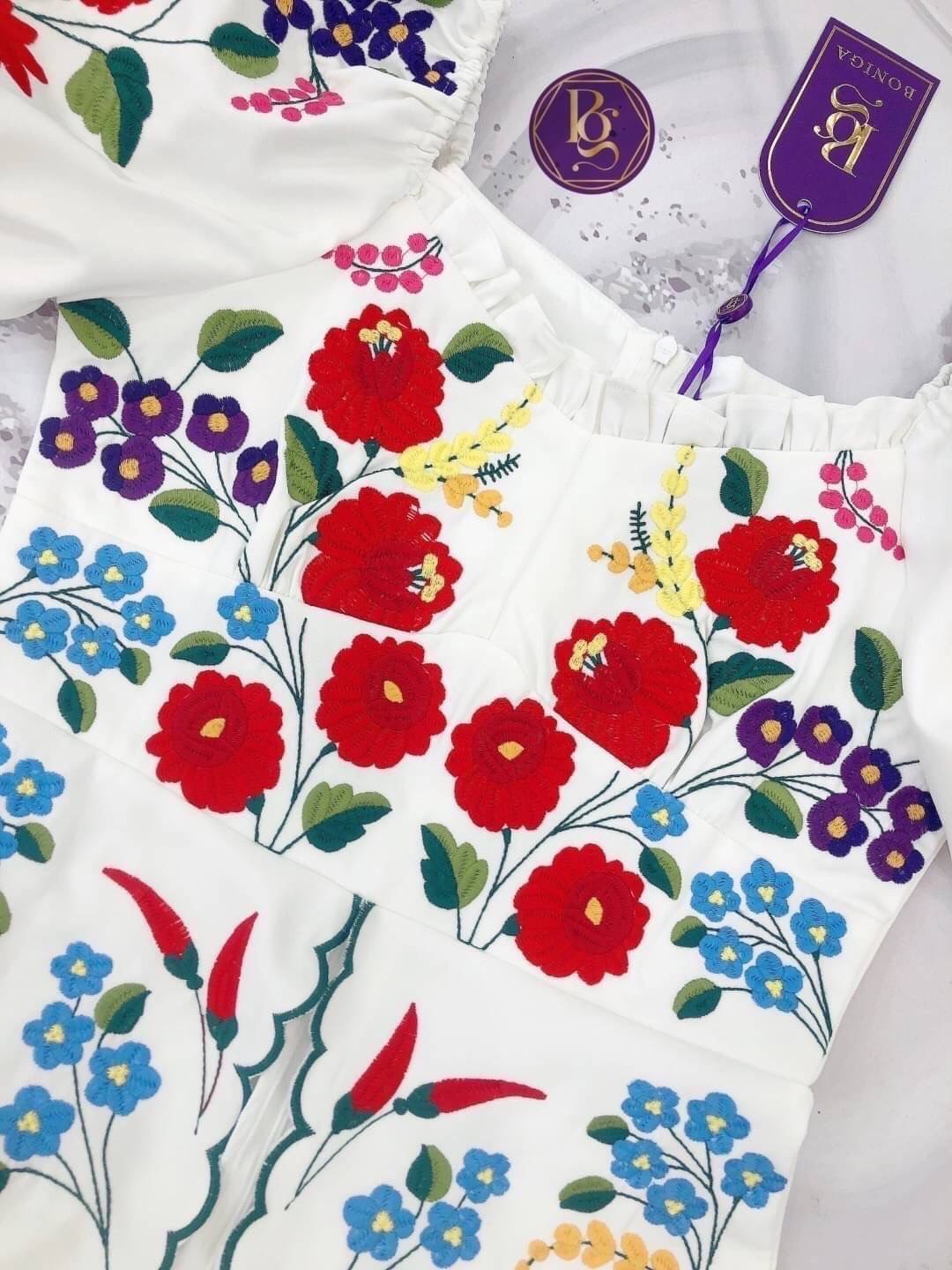 เซ็ต 2 ชิ้น เสื้อ+กางเกง งานปักทั้งชุด ปักจึ้ง ปักเทพ ปักละเอียด สีสันสดใส สินค้าคุณภาพ (พร้อมส่ง)