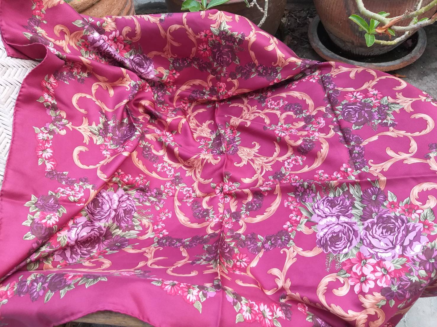 ผ้าคลุมไหล่ 100% Silk LAURA ASHLEY