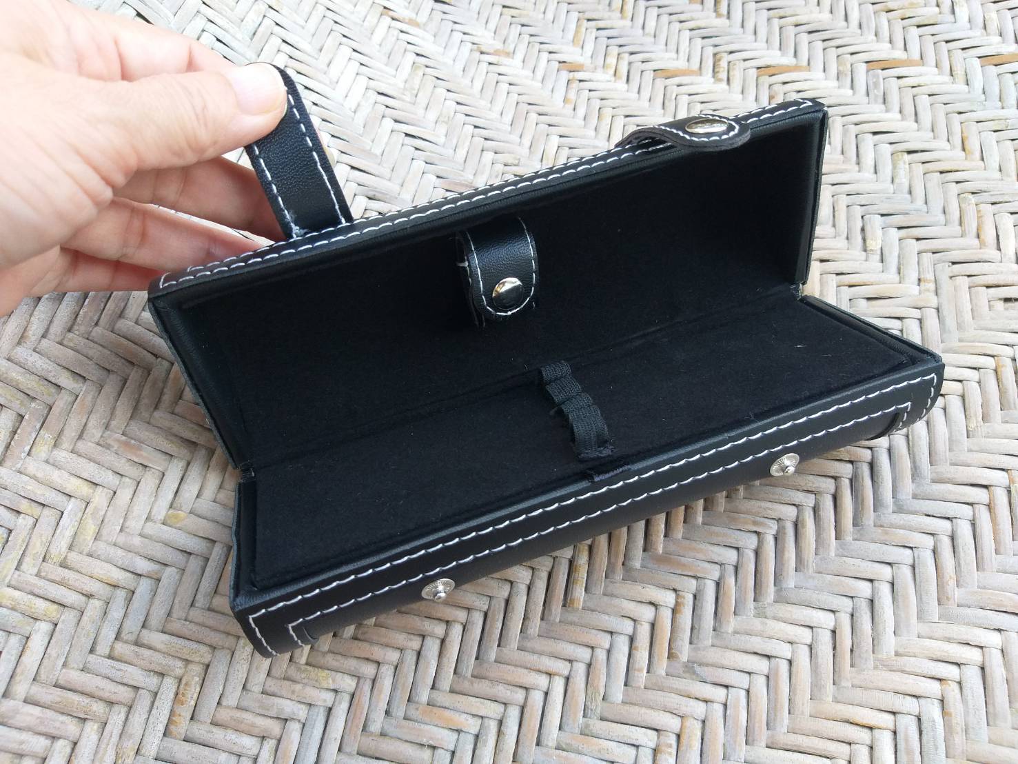 กระเป๋าใส่แปรงแต่งหน้า MAC (ของใหม่)