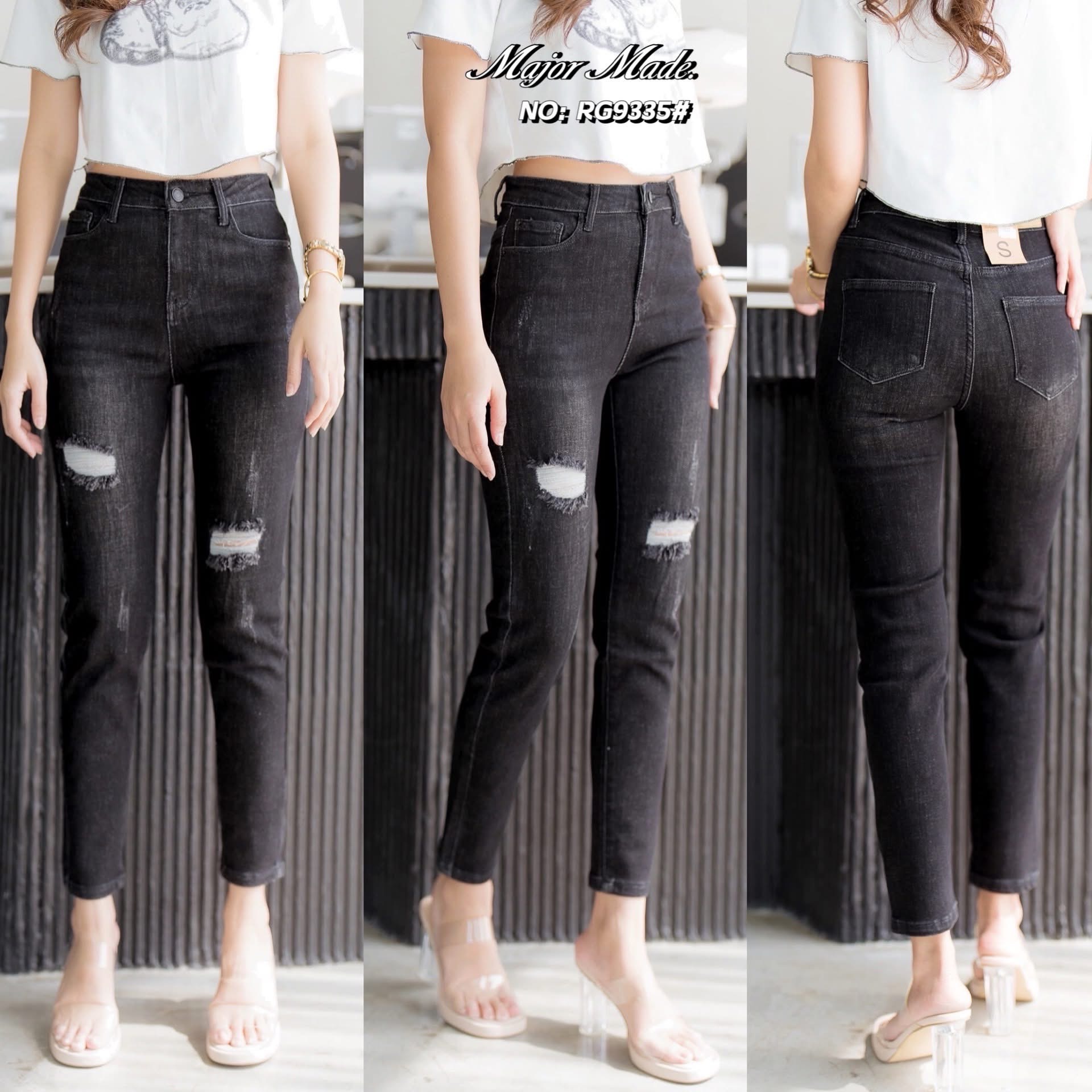 กางเกงยีนส์ทรงสกินนี่ ขายดีสุดๆ เอวสูง งานจริงสีจริงคือสวยมากค่า รุ่นนี้ใส่แล้วเป๊ะสุดๆเลยค่า ขาเรียวได้รูป ผ้ายีนส์รุ่นนี้สั่งทอพิเศษ เนื้อยีนส์อย่างดีทอแน่นยืดหยุ่นได้ดีมาก ใส่สบาย : สินค้าคุณภาพ (พร้อมส่ง)