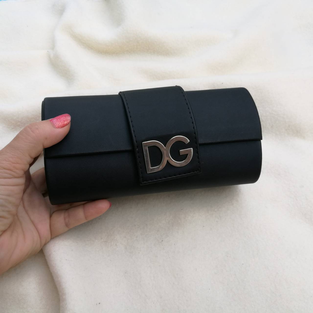 กล่องแว่นตา DG ของแท้ กล่องสวยมาก