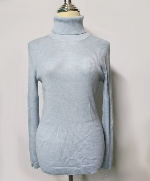 เสื้อไหมพรมขนสัตว์ Uniqlo ไซด์ L-XL(มือ1)