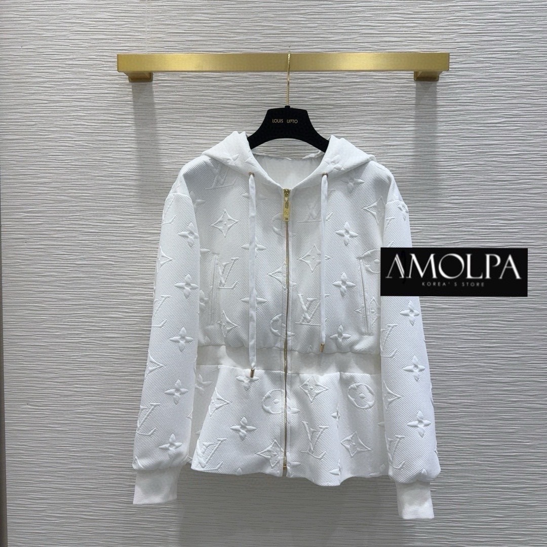 JACKET LV 3D งาน 1 : 1 งานสวยสุด ปัง เนื้อผ้าดีม๊าก ผ้าใส่สบายมาก ห้ามพลาดใส่สบายสุดๆ ใส่สบาย : สินค้าคุณภาพ (พร้อมส่ง)