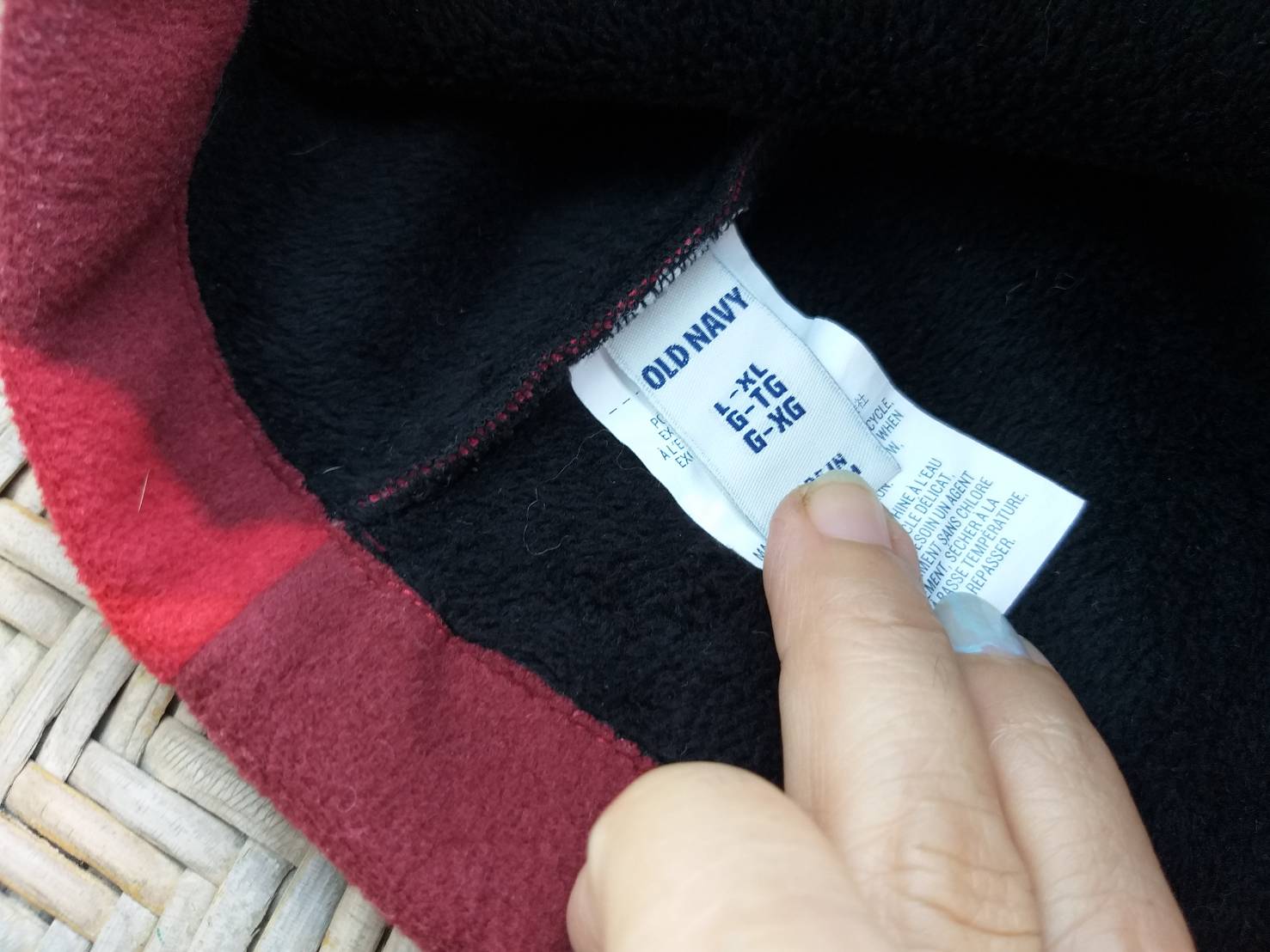 หมวกผ้าฟลีซหนานุ่ม OLD NAVY ลายพรางแดง สวยสุด