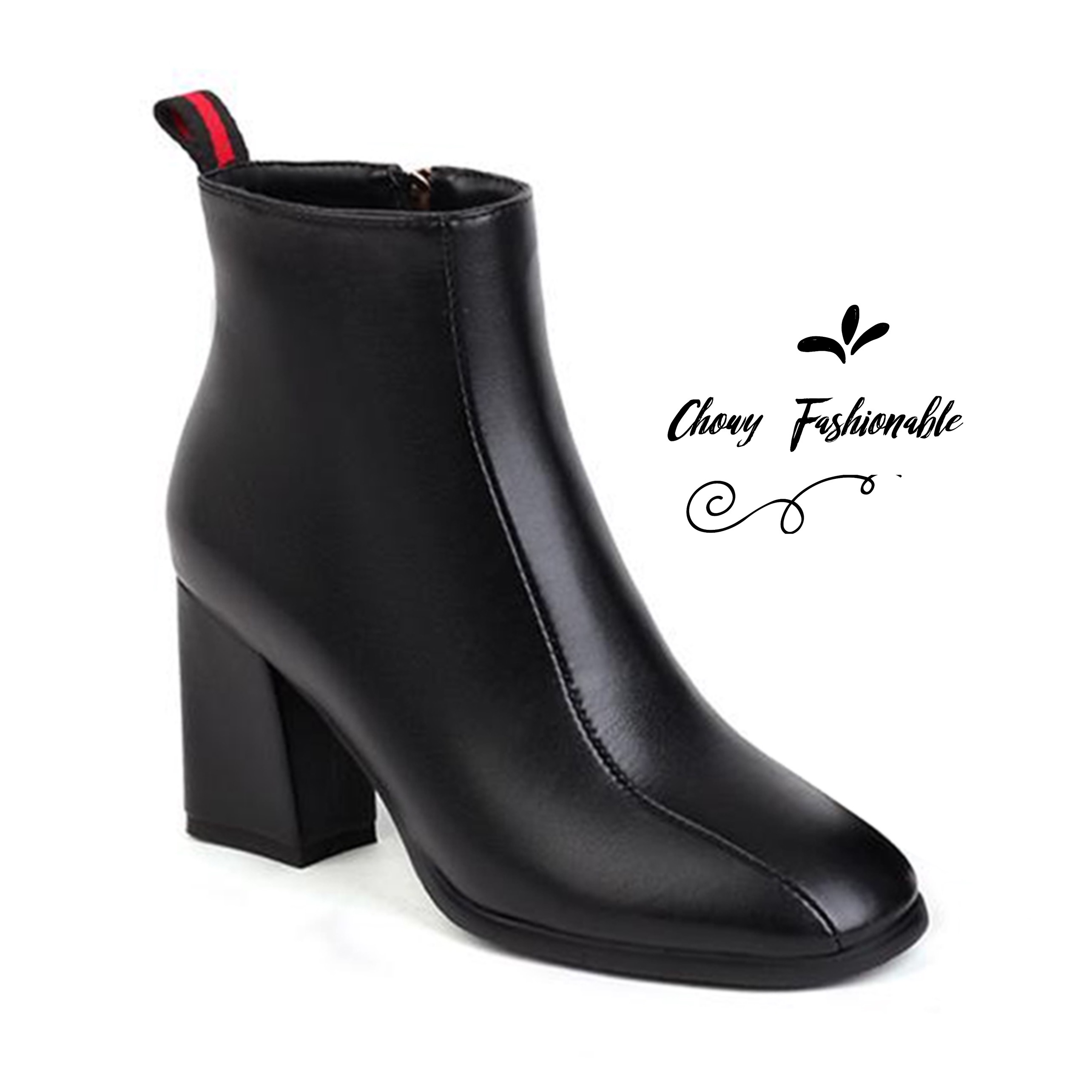 รองเท้าบูทไซส์ใหญ่ 38-46 บู้ทไซส์ใหญ่ บูทส้นสูง บูทหุ้นข้อ บูทสั้นไซส์ใหญ่ Black / White Boot High Heel KR1119