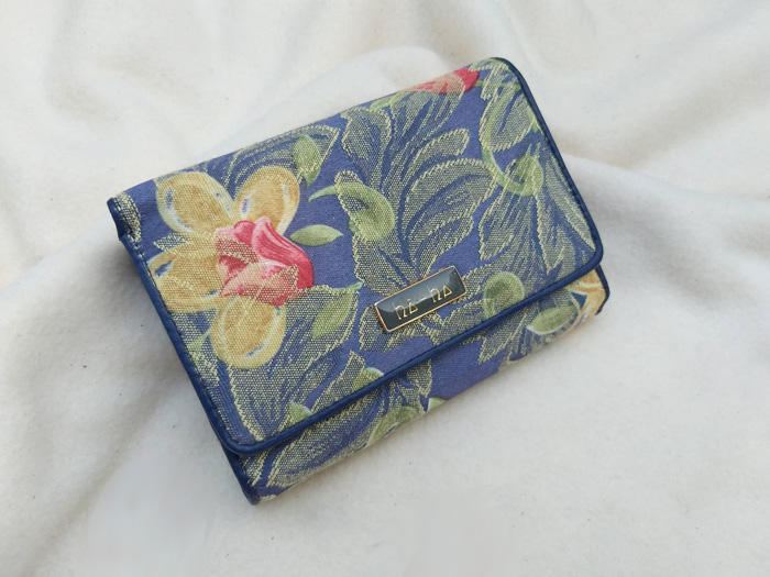 กระเป๋าสตางค์ผ้าทอ ช่องเยอะ สวยมากๆ (ของใหม่)