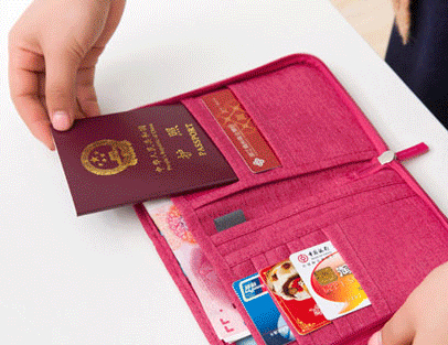 กระเป๋าใส่พาสปอร์ตสั้น กระเป๋าใส่หนังสือเดินทาง ขนาดกะทัดรัด ช่องเยอะ ใส่เอกสารสำคัญ ธนบัตร บัตรต่าง ๆ พกพาสะดวก ผลิตจากโพลีเอสเตอร์กันน้ำ คุณภาพดี