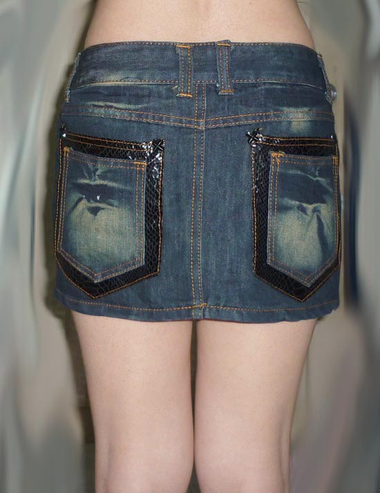 กระโปรงยีนส์ดีไซน์สุดเก๋ สั้นจิ๊ๆ 30.5-35-9.5